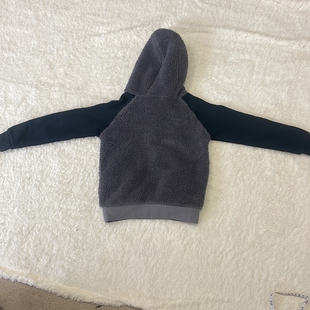 Nike Grey Sherpa Hoodie size 4t - Picture 5 of 7